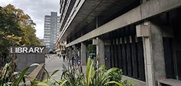 photo: University of Edinburgh main library exterior